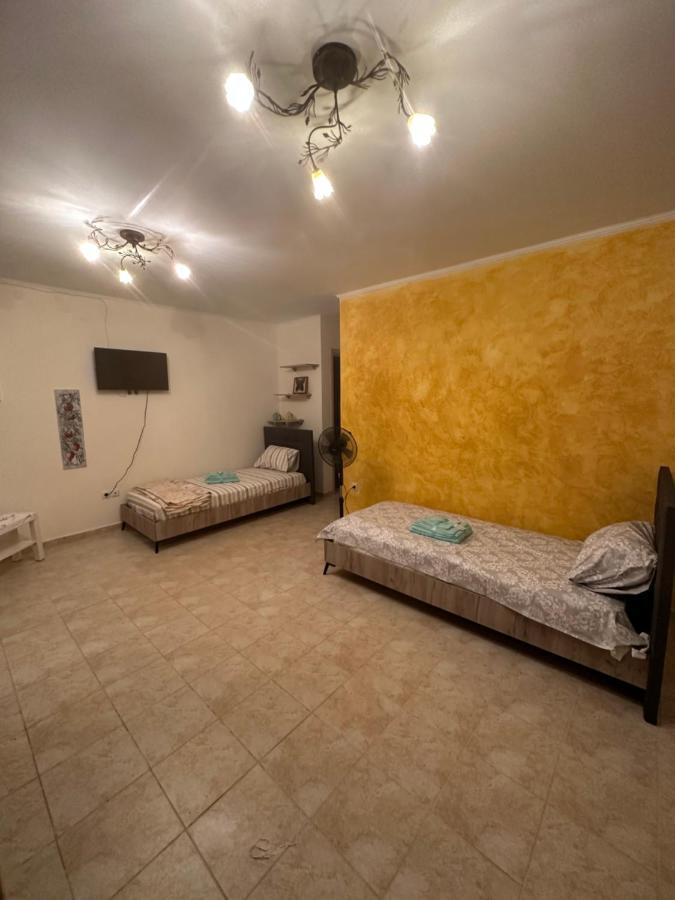 Lion Village Skala Fourkas Bagian luar foto